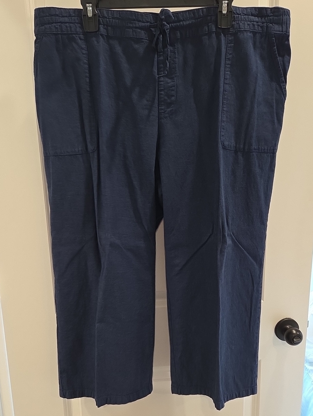 Liz Claiborne Navy Drawstring Linen Capris